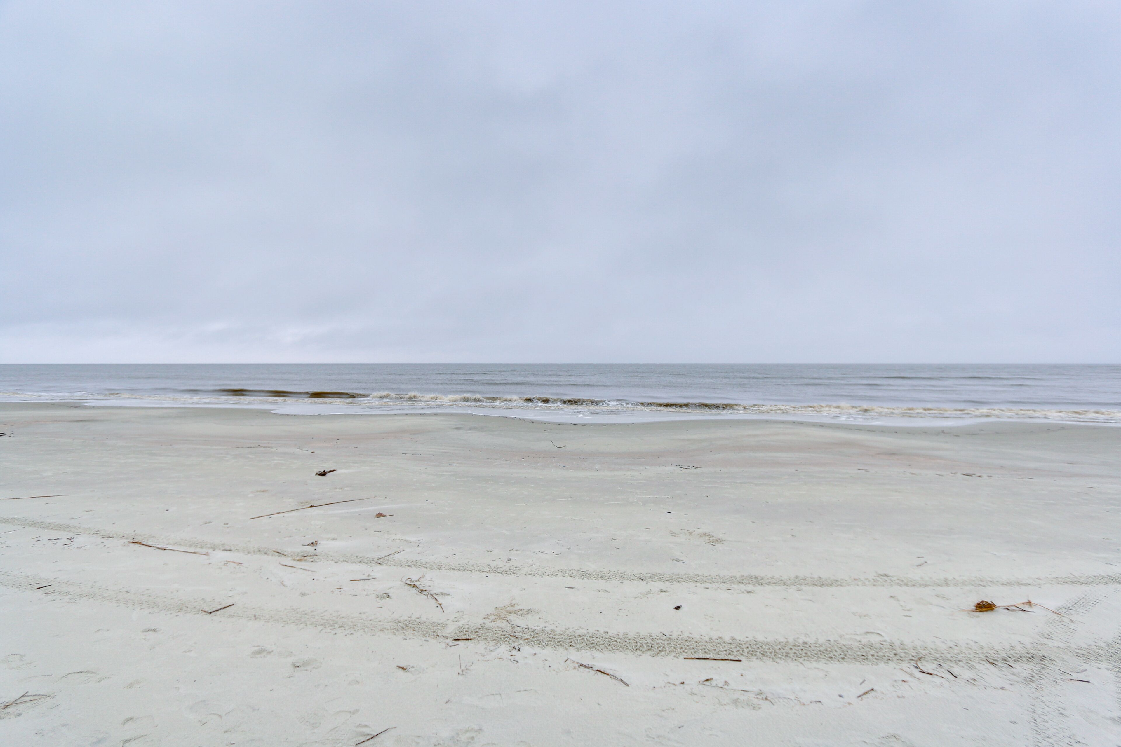 På stranden