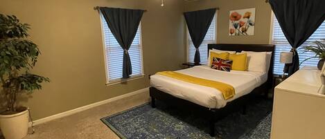 3 dormitorios, tabla de planchar con plancha, wifi gratis y ropa de cama