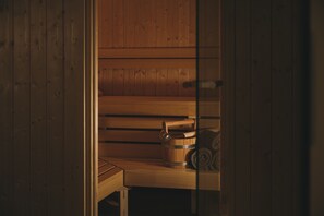 3 Bedroom Apartment with balcony/terrace (incl. Sauna) | Bad | Dusj og håndklær