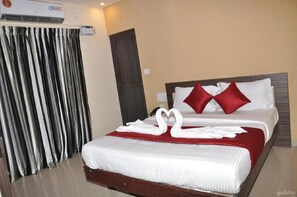 Standard Double Room | Free WiFi - Jayam Residency (Chennai)