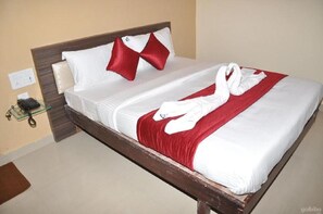 Standard Double Room | Free WiFi - Jayam Residency (Chennai)