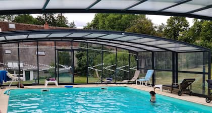 Magnifique Maison de Famille 300m² Dans un Parc de 3hc Avec Rivière et Piscine
