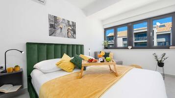 Huoneisto (Two Bedroom Apartment with Balcony) | 2 makuuhuonetta, äänieristys, vauvansängyt