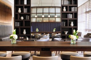 Lobby - AC Hotel by Marriott Jackson Ridgeland (Ridgeland)