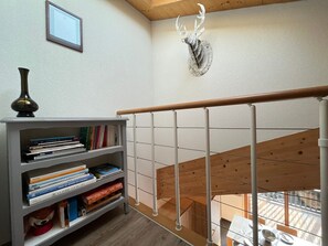 Interior - Modern Duplex in Center with Balcony, 6 Pers. (Samoëns)