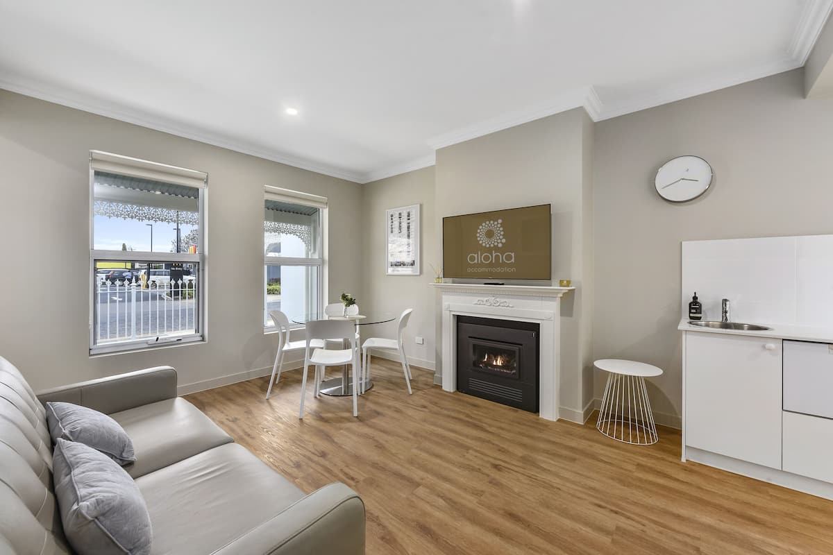 Apartment 1 | Living area | Flat-screen TV