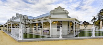 Aloha Central 豪華住宿