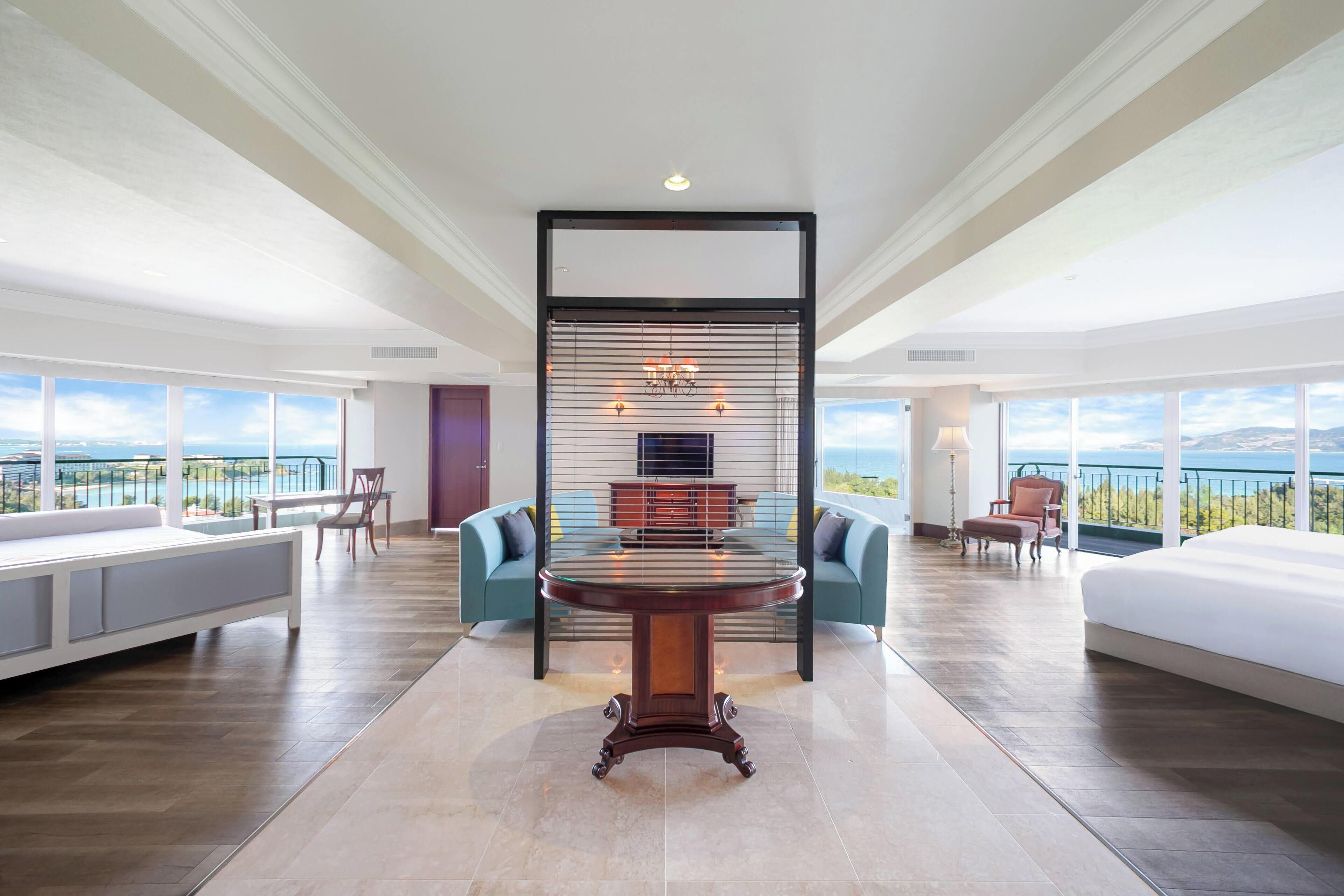 panorama ocean suite, non smoking | 1 bedroom, in-room safe, desk, blackout curtains