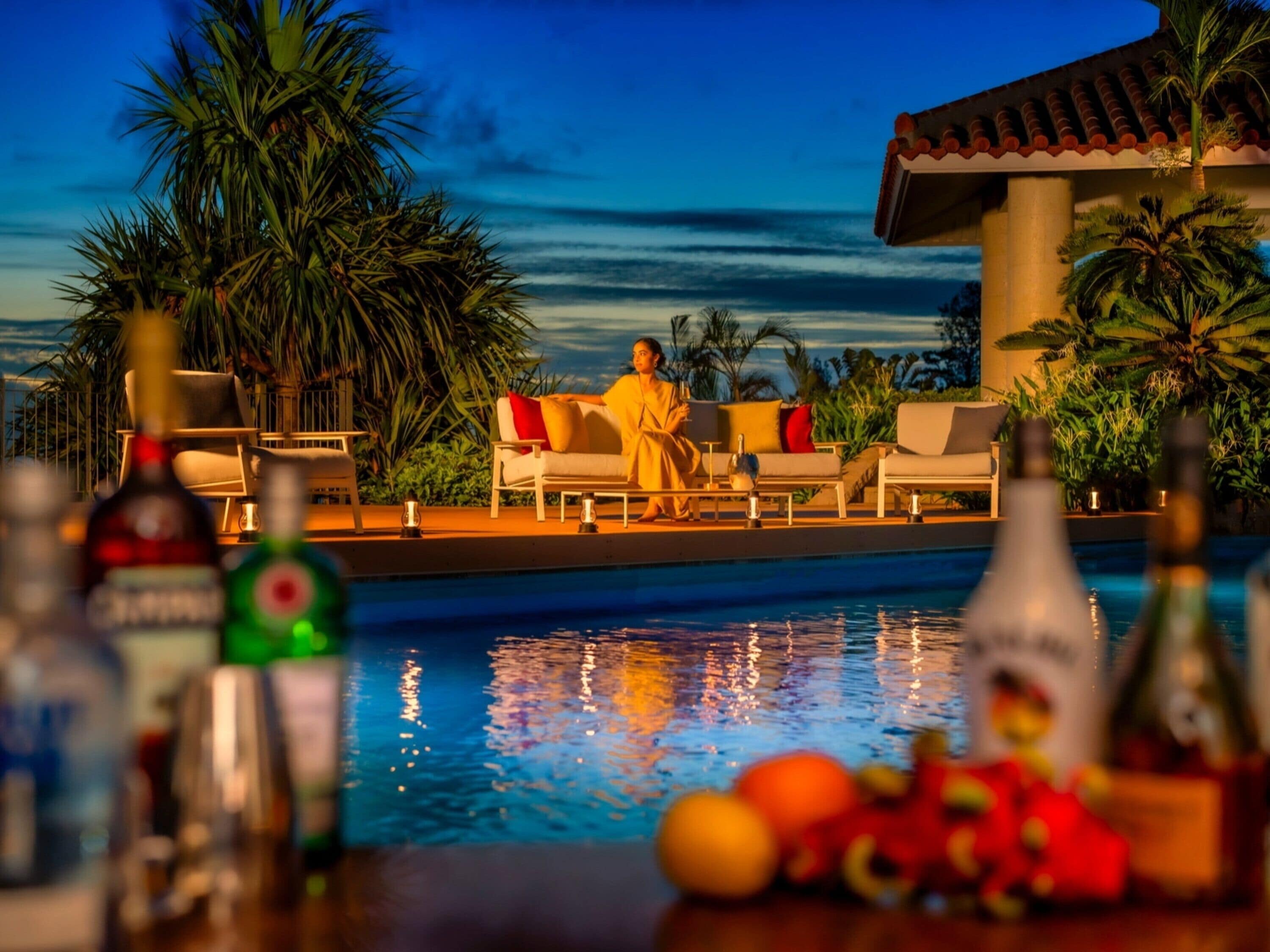 indoor pool, seasonal outdoor pool