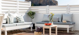 Traditional Lindian Polis - Suite 1