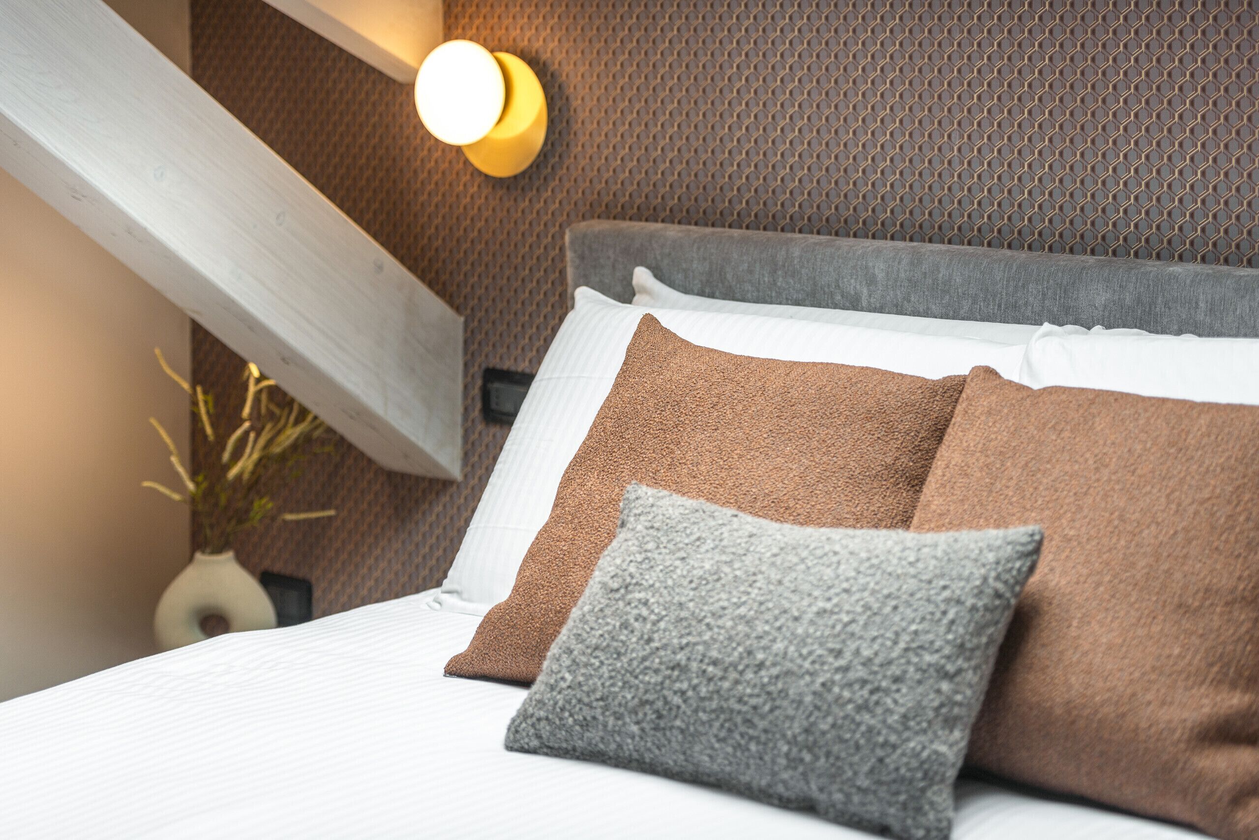 2 dormitorios, tabla de planchar con plancha, wifi gratis y ropa de cama