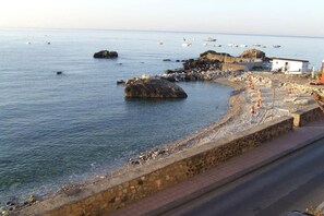 Beach nearby - Euribia Guest Houses (Giardini Naxos)