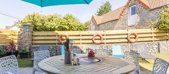 Charming house in Jullouville with private garden