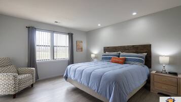 2 quartos, ferros/tábuas de passar roupa, Wi-Fi, roupa de cama