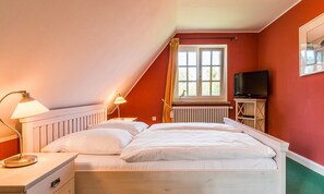 2 chambres, fer et planche à repasser, Wi-Fi gratuit, draps fournis