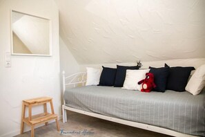 3 bedrooms, desk, free WiFi