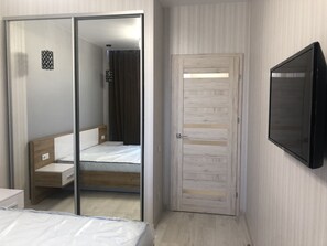 1 室のベッドルーム、WiFi