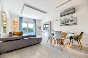 Interior - Villa Natali**** 2 bedroom villa with private pool (Pridraga)
