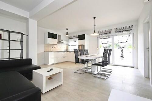 Apartments Matković- Two Bedroom Apartment with Balcony(Apt1)