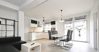 Apartments MatkoviÄ- Two Bedroom Apartment with Balcony(Apt1)