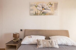 3 chambres, fer et planche à repasser, Wi-Fi, literie fournie