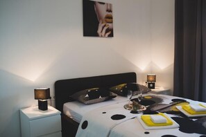 2 bedrooms, WiFi, bed sheets