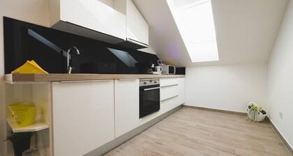 Apartments Sunny Garden- Two Bedroom Apartment with Sea View