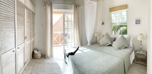 2 habitaciones, tabla de planchar con plancha y cuna de viaje 