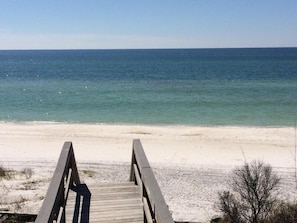 House, 4 Bedrooms | Beach