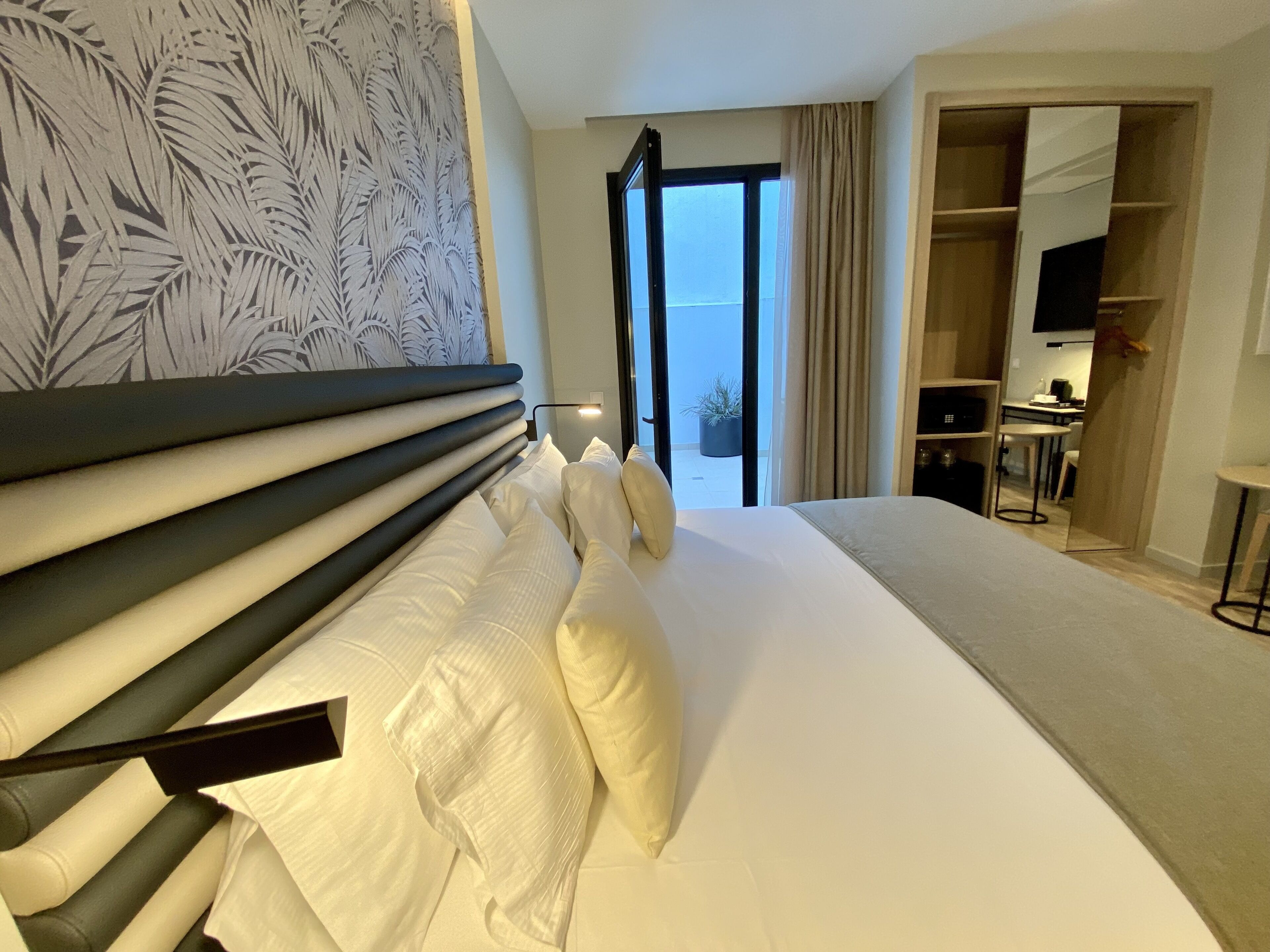 1 bedroom, in-room safe, soundproofing, free wifi