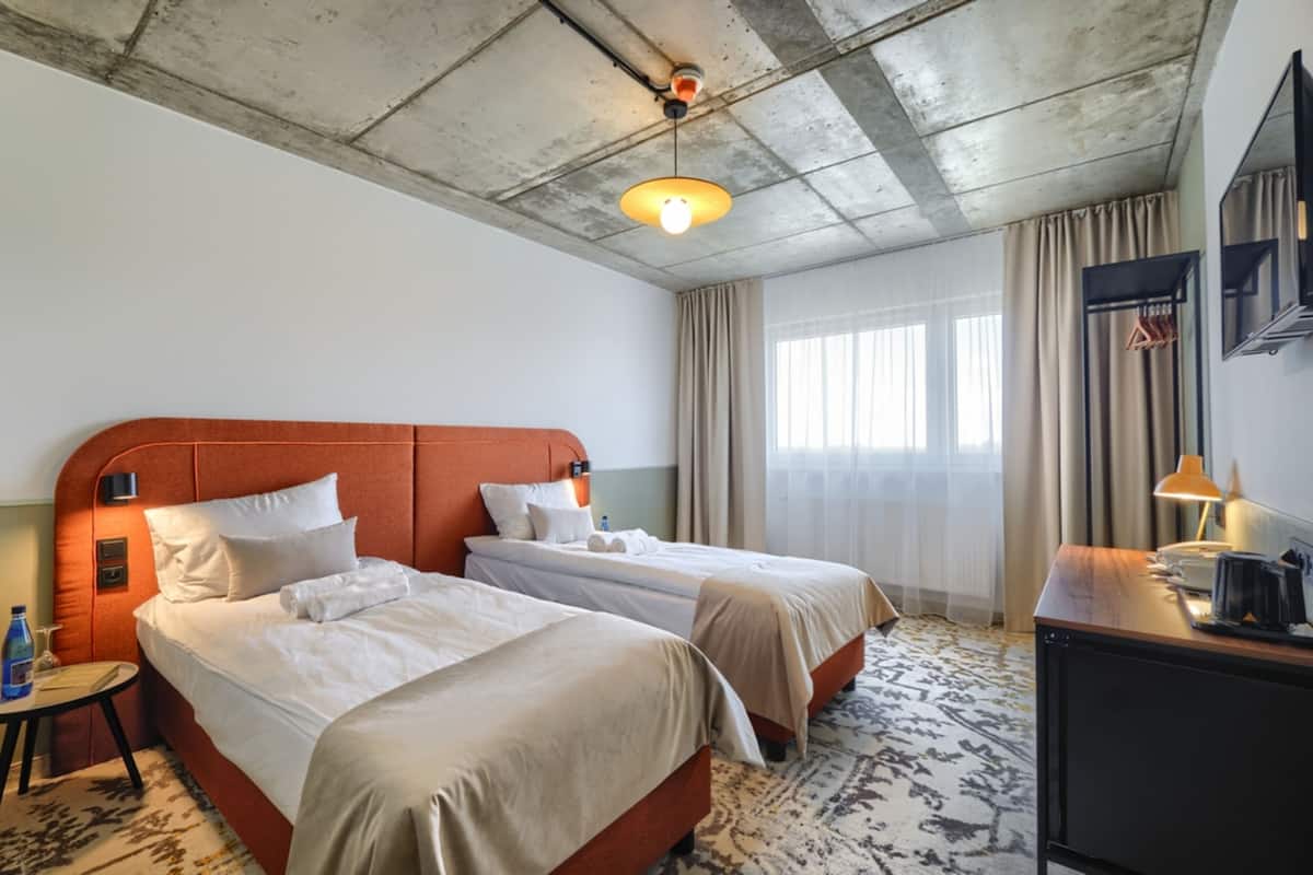 Standard Twin Room | 1 bedroom, individually decorated, desk, laptop workspace