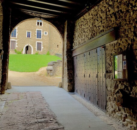 Property grounds. #BV | Le Château d'Uriage 👑