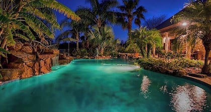 Private Vacation Studio Apartment sleeps 10 -12 people. Your own small oasis.