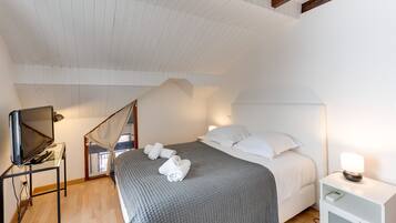 3 bedrooms, WiFi, bed sheets