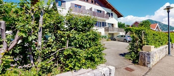 Apartment with 2 bedrooms for 4 people in Annecy-le-Vieux