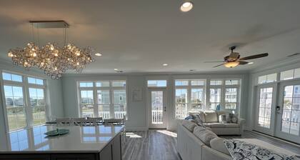 Custom 3BR 3BA with Private Pool & Elevator - new in 2022