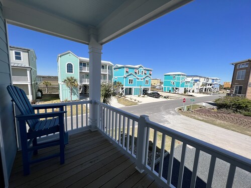 Custom 3BR 3BA with Private Pool & Elevator - new in 2022