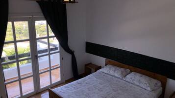 3 chambres, draps fournis