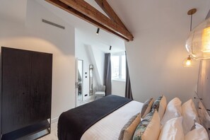 1 bedroom, in-room safe, iron/ironing board, free WiFi - Shelley, 4 stars, close to Arc de Triomphe (París)