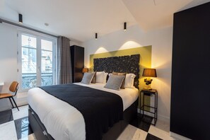 1 chambre, coffres-forts dans les chambres, fer et planche Ă repasser