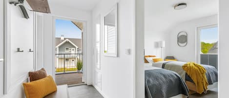 2 bedrooms, iron/ironing board, travel crib, free WiFi