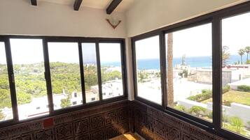 Vue depuis lâhĂ©bergement