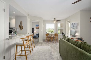 Living area - Villa Stone Creek 2 Bedroom Condo by RedAwning (Scottsdale)