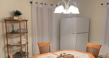 Great 3 Bedroom close to downtown and Yale!