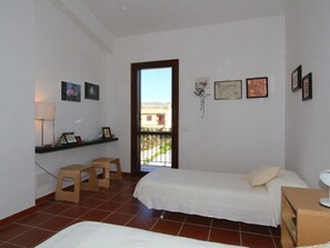 3 camere, ferro/asse da stiro