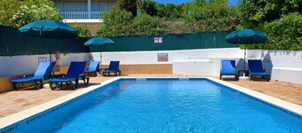 Villa Loretta - Private heated pool, two minutes' walk to tennis club