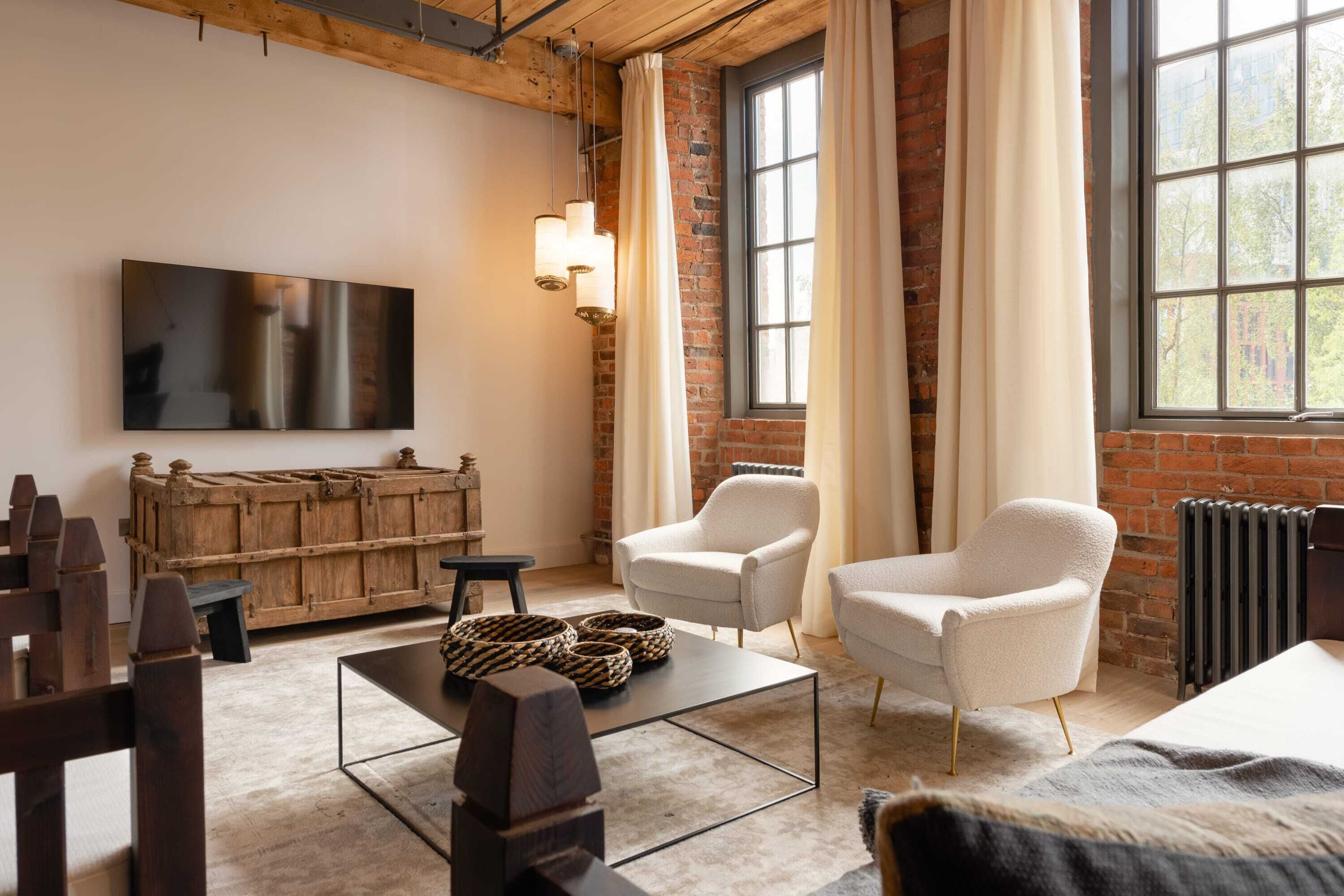 Télévision, espaces bureaux