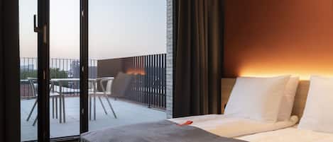 1 habitación, escritorio, wifi gratis y ropa de cama