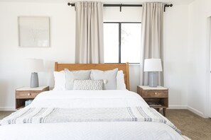 3 bedrooms, desk, iron/ironing board, travel cot