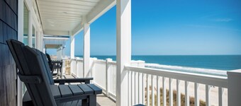 Carolina Dreamin': Oceanfront w/Private Pool, Hot Tub, Elevator!
